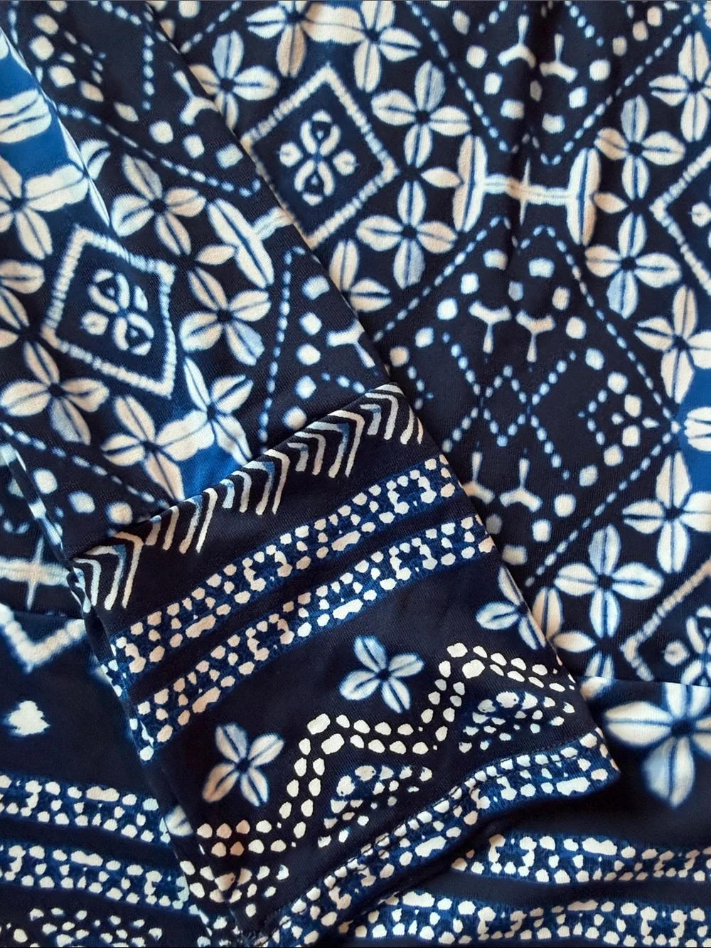Tommy Bahama Navy and White Printed Rash guard set